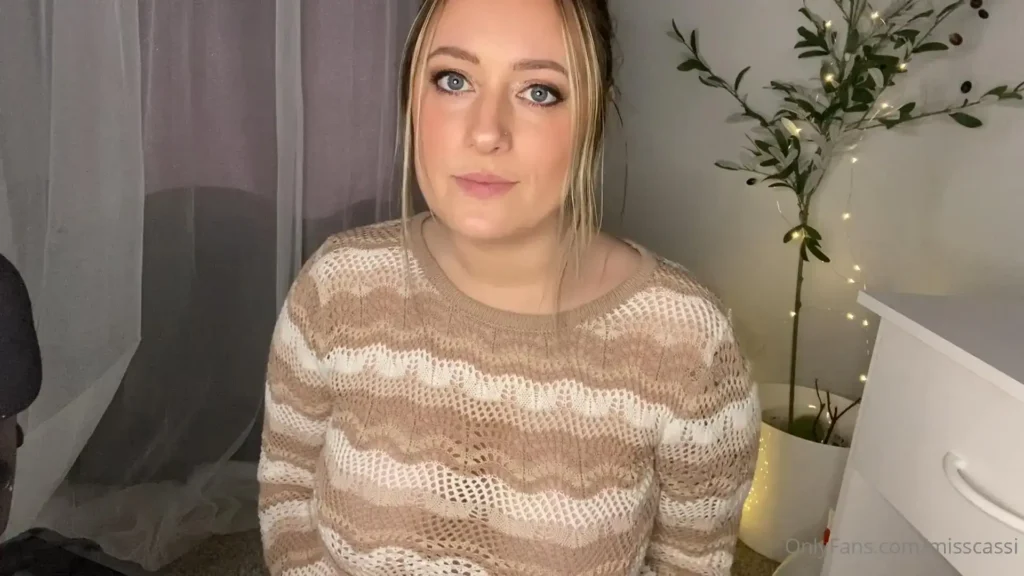 Miss Cassi ASMR Make You Ready For Date