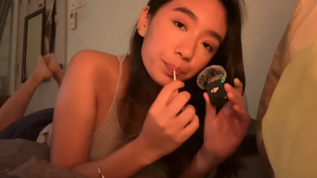 Moon Blitz ASMR Lollipop in bed Patreon Leak