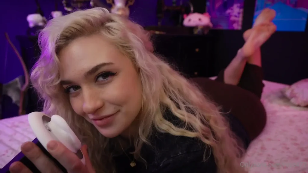 Rose ASMR Flirty Girlfriend OnlyFans Leak