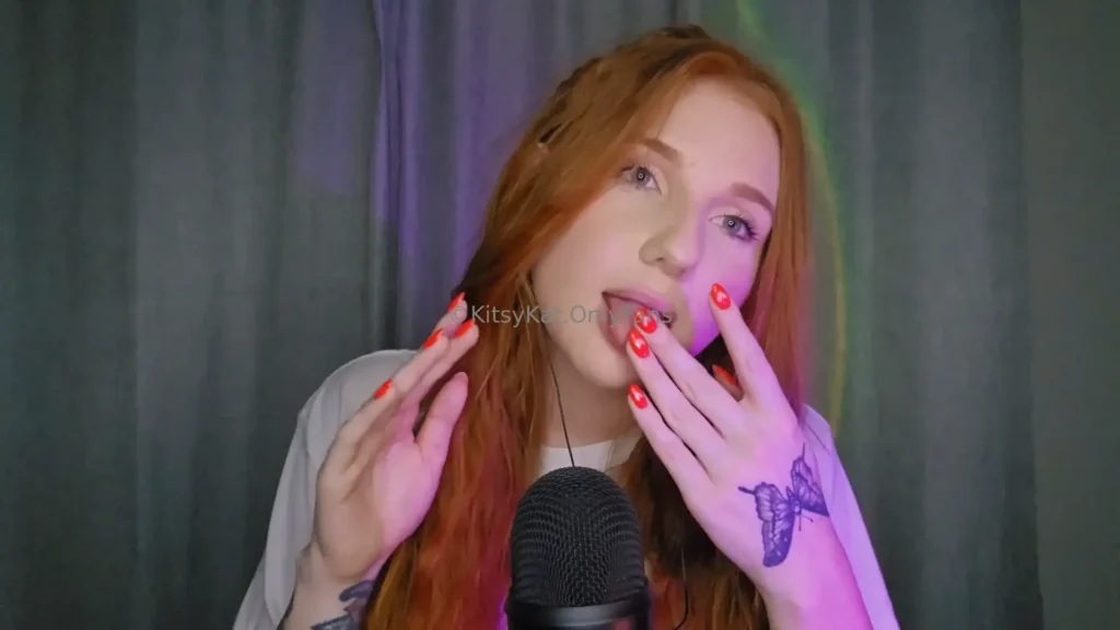 Jaxi ASMR Spitty Spit Painting & Lens Licking OF Leak