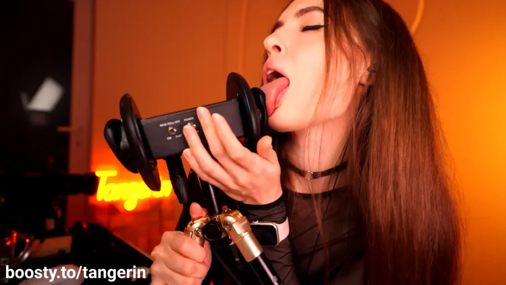 Tangerin ASMR Ear Licking Cupping & Tongue Fluttering Boosty Leak