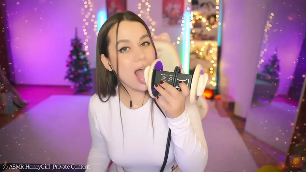 ASMR HoneyGirl Ear Licking Patreon Leak